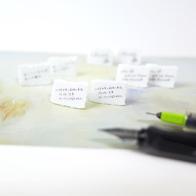 迷你隨手筆記 貼耳耳環 耳夾/耳針