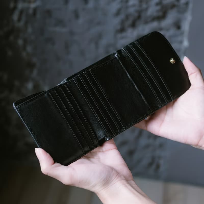 【禮盒】真皮簡約迷你短夾 X0081 黑