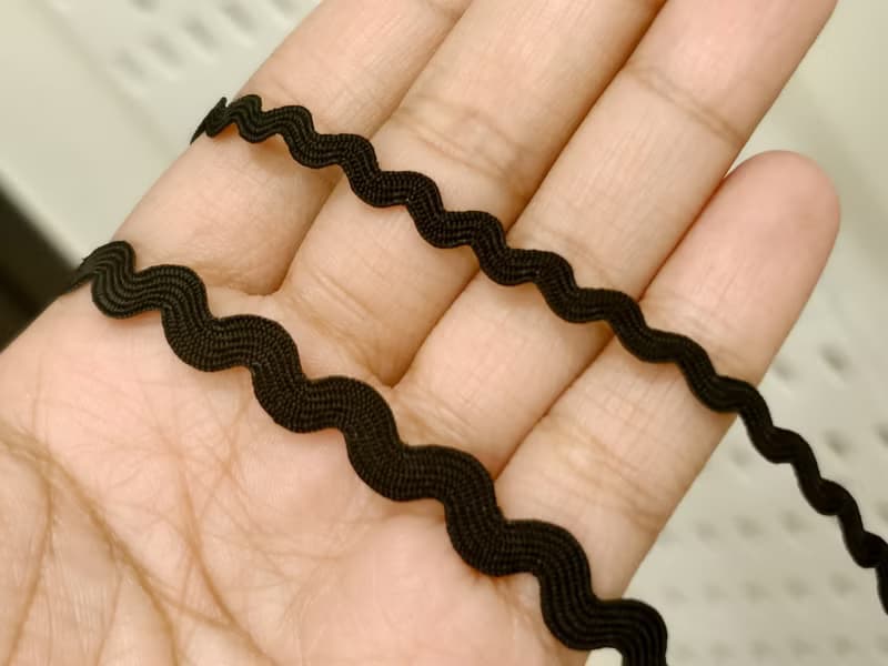 基礎 黑色波浪choker 短項鍊 極簡美式風