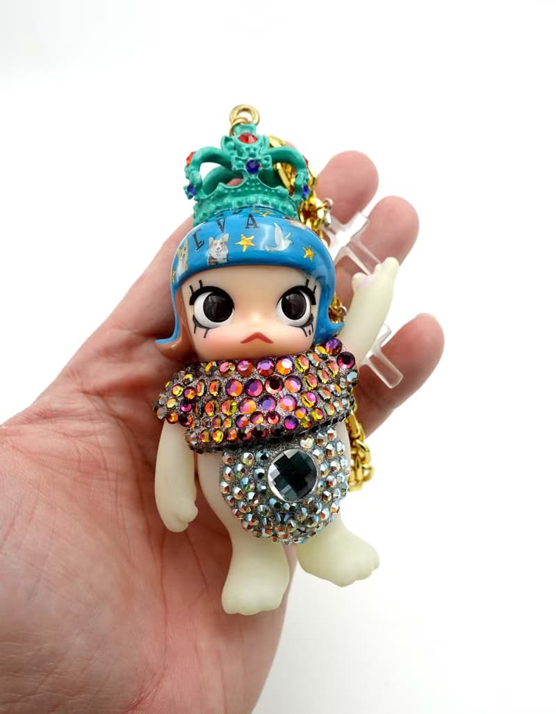 TIMBEE LO手工改裝MOLLY娃娃綴施華洛水晶手袋裝飾掛包包項鍊手鍊