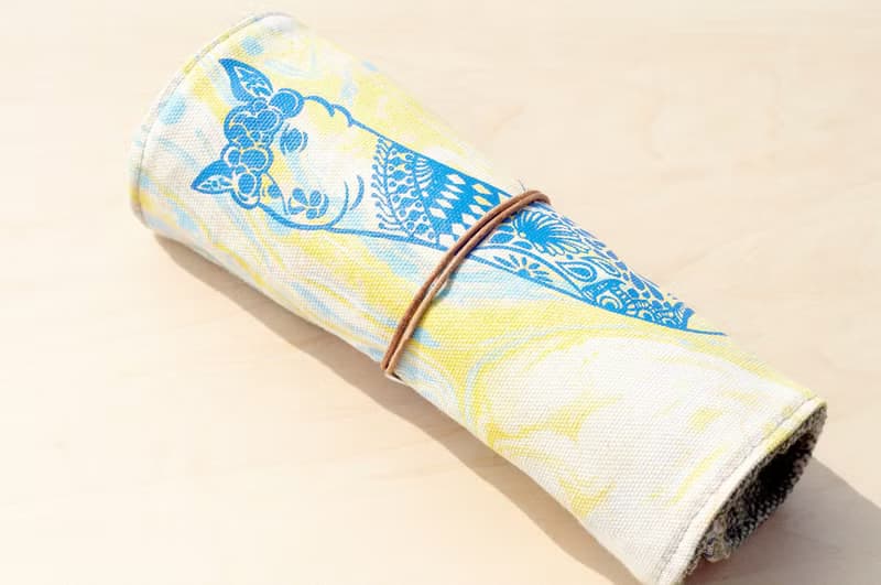 聖誕交換禮物 手繪渲染筆袋 餐具袋 手感捲軸 春捲筆袋-羊駝 水彩