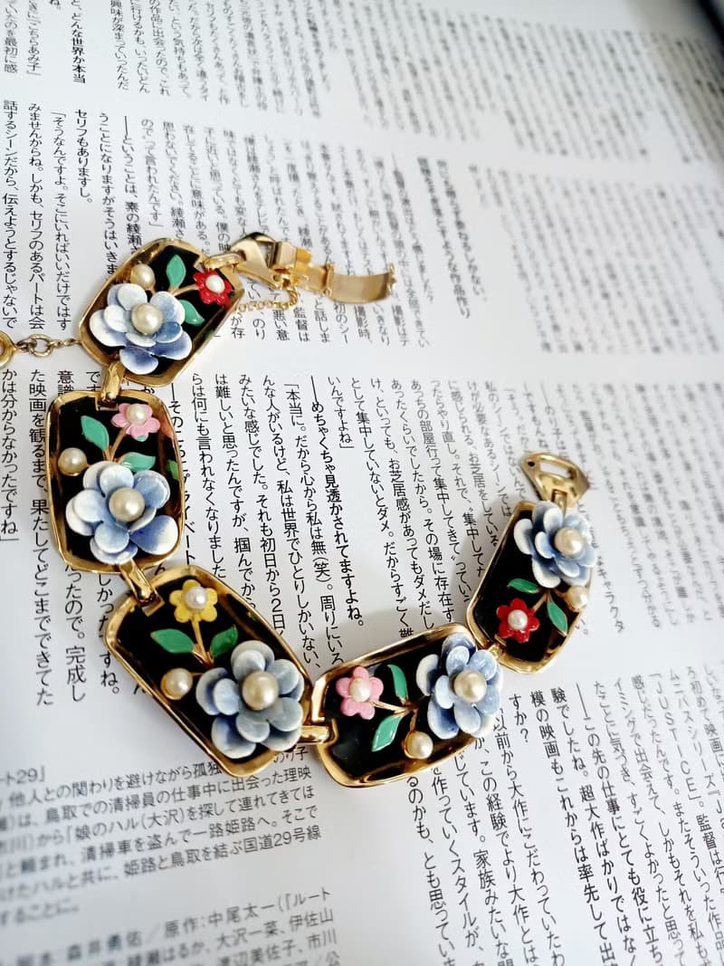 vintage jewelry古典珍品  Alice 琺瑯立體珍珠花卉 手鍊