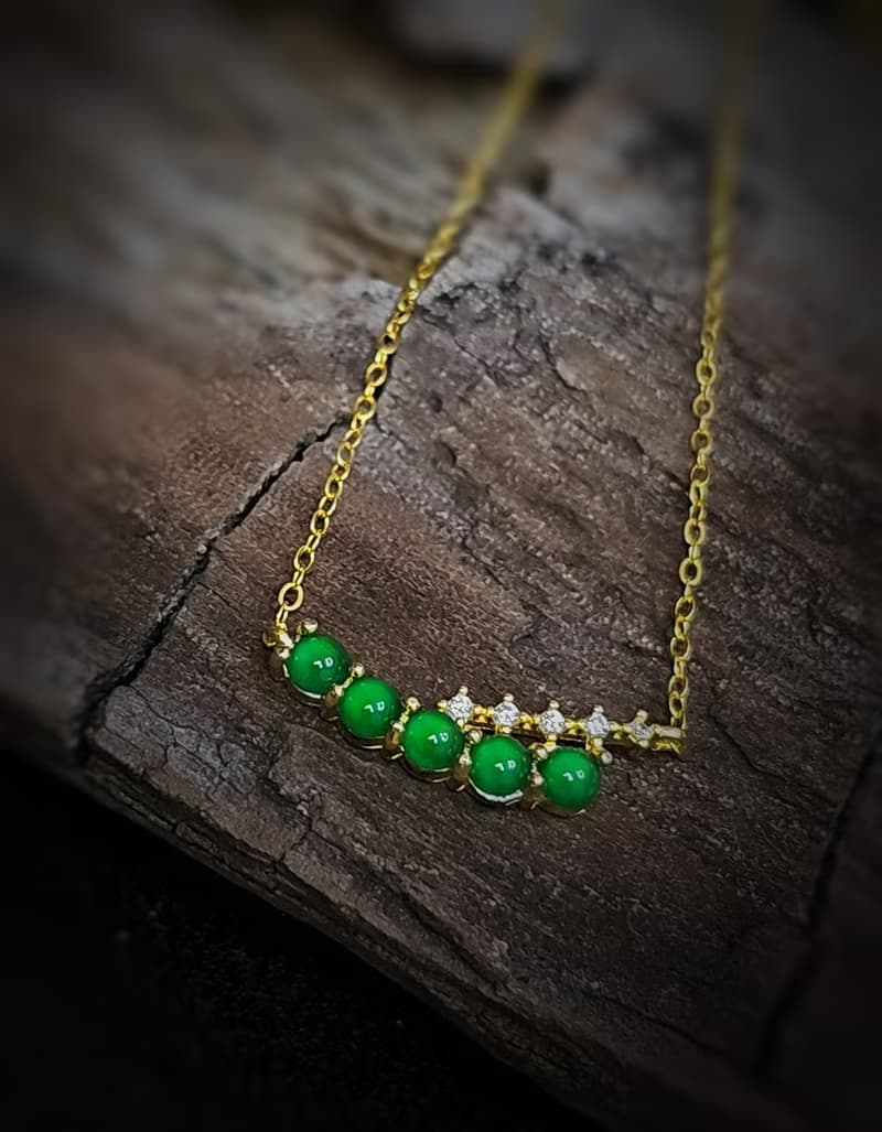 |發光陽綠|A貨翡翠冰玻放光陽綠蛋面3+mm純銀鍍18k精緻多顆項鍊