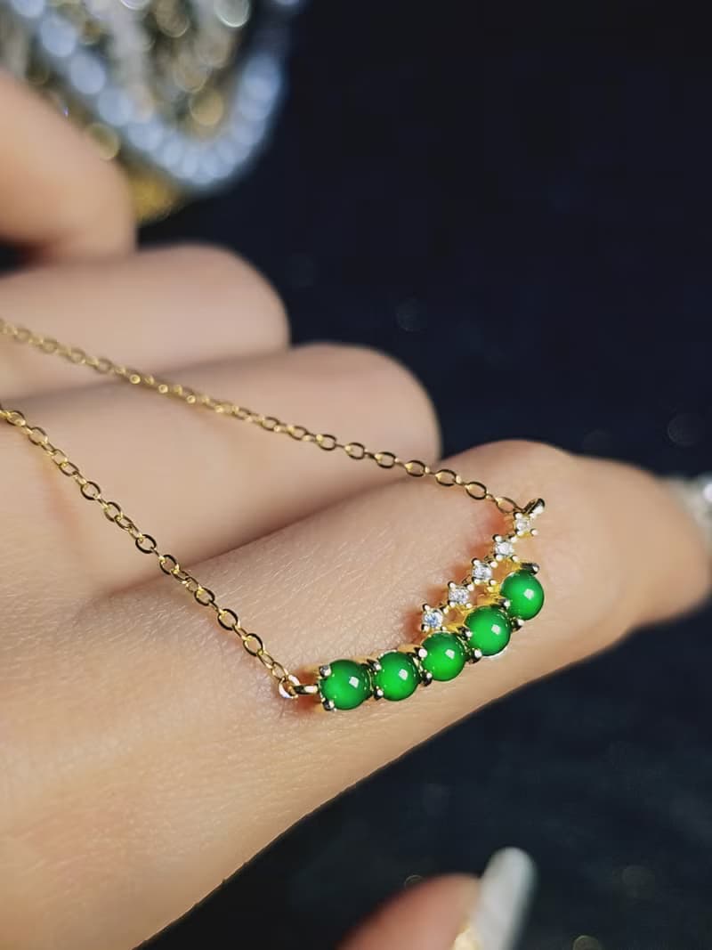 |發光陽綠|A貨翡翠冰玻放光陽綠蛋面3+mm純銀鍍18k精緻多顆項鍊