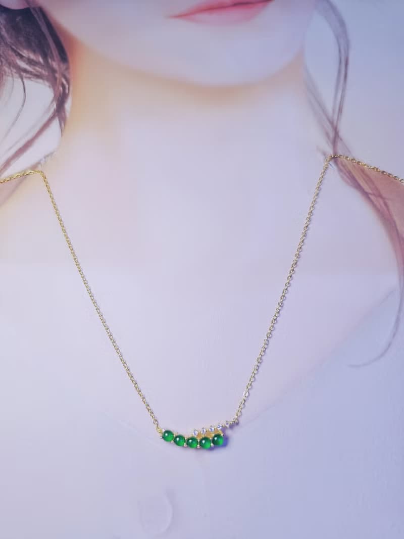 |發光陽綠|A貨翡翠冰玻放光陽綠蛋面3+mm純銀鍍18k精緻多顆項鍊