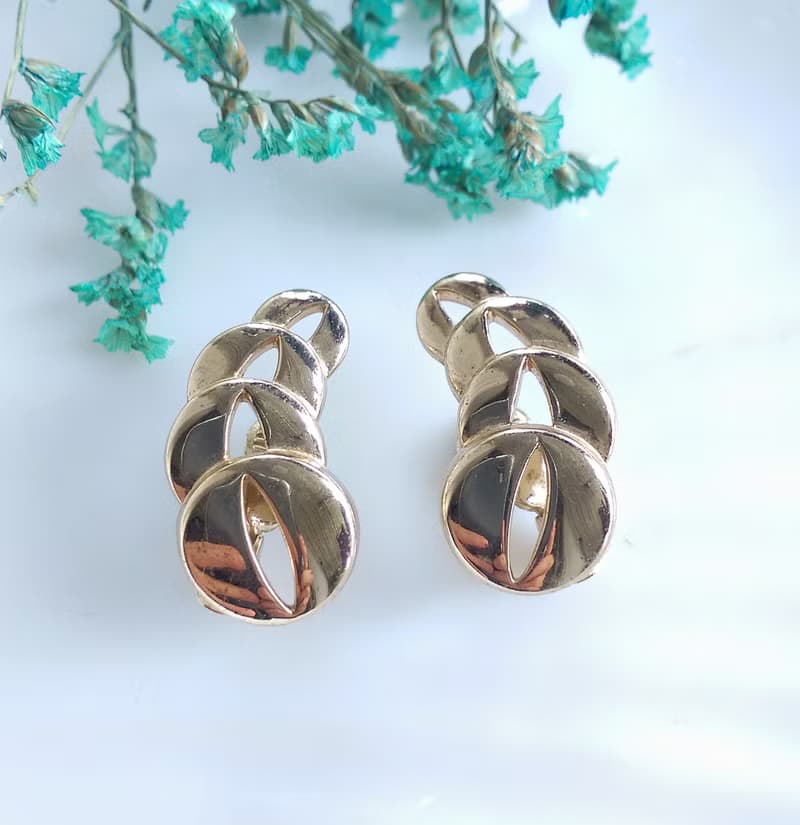 Vintage Jewelry 西洋古董飾品 MONET 金色調 對稱幾何 夾式耳環