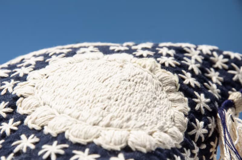手縫純棉布側背包/刺繡斜背包/刺繡肩背包/indigo手縫藍染包-花朵