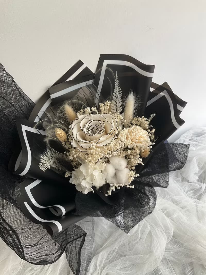 伊登花室 香奈兒永生玫瑰 繡球花 乾燥花束