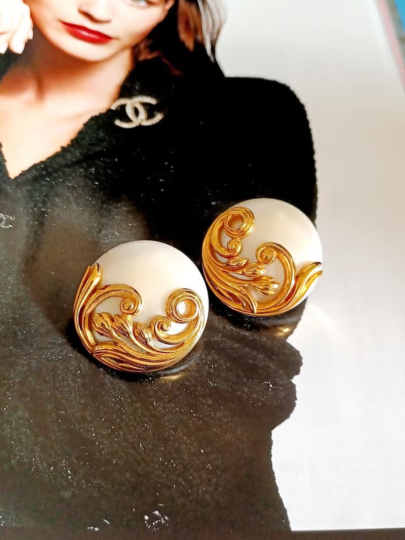 vintage jewelry  金色立體雲海花卉 夾式耳環