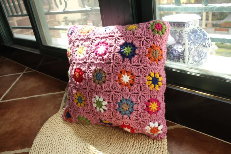 田園床頭抱枕沙發靠背靠墊毛絨線靠包 紫紅色公主抱枕