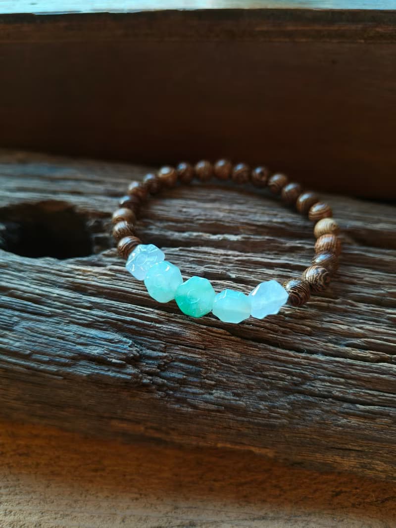 天然緬甸翡翠 冰種飄綠紫羅蘭  檀木串珠手鍊 072013