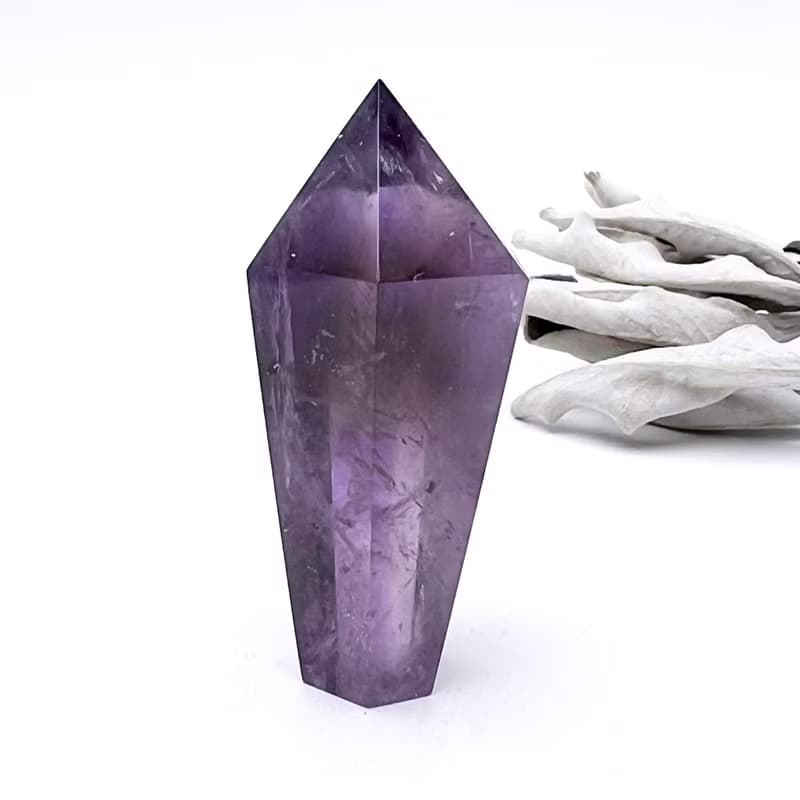勇往。擺件 一圖一物 療癒 打磨 l 小紫晶權杖水晶 紫水晶 爆彩 l