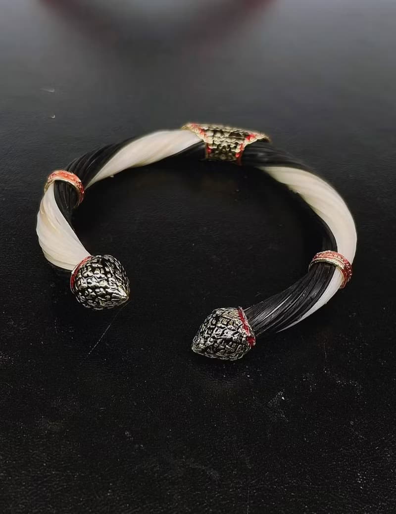 Black&White Body Real Elephant Tail Hair Bangle Silver Enamelled Sukhothai