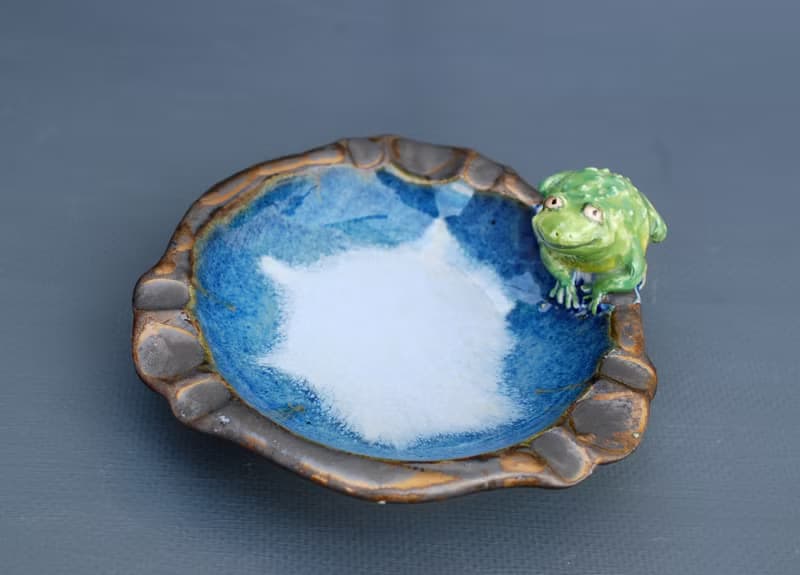 Ceramic ashtray Frog figurine Small decorative vase Ceramic plate Blue Sculpture