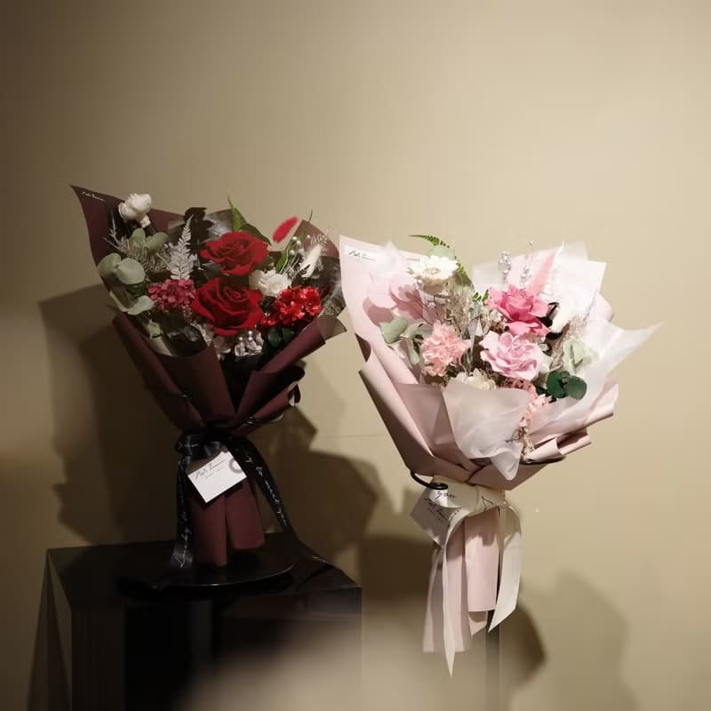 【遇見恆久】 紅粉戀曲永生玫瑰花束 情人節花束 含盒 共2款
