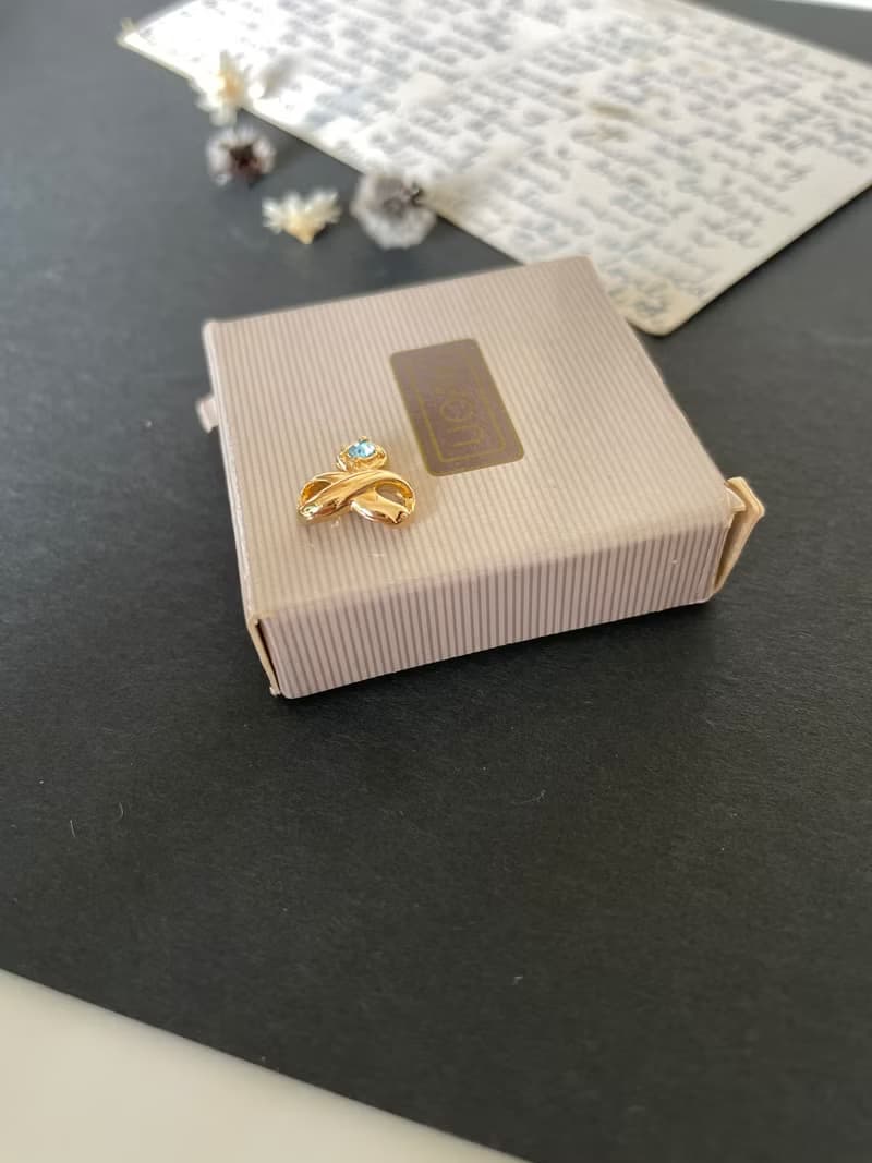 古董AVON金色三月生日石墜子 單鍊 項鍊 原裝盒 1984年