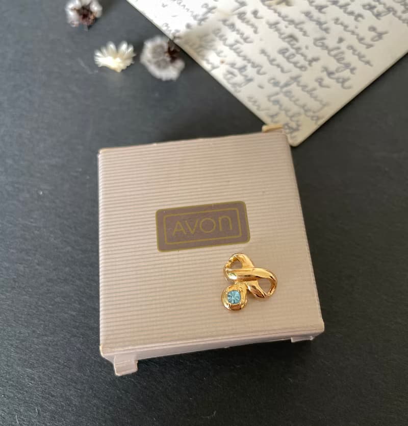 古董AVON金色三月生日石墜子 單鍊 項鍊 原裝盒 1984年