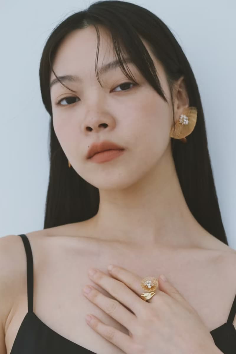 金羽展翅耳環 /可夾式 樹脂 耳夾 夾式耳環 花 925銀 婚禮飾品