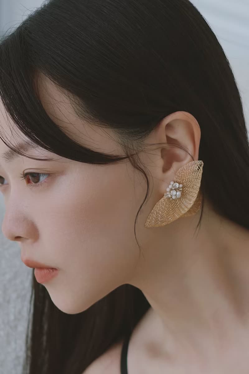 金羽展翅耳環 /可夾式 樹脂 耳夾 夾式耳環 花 925銀 婚禮飾品