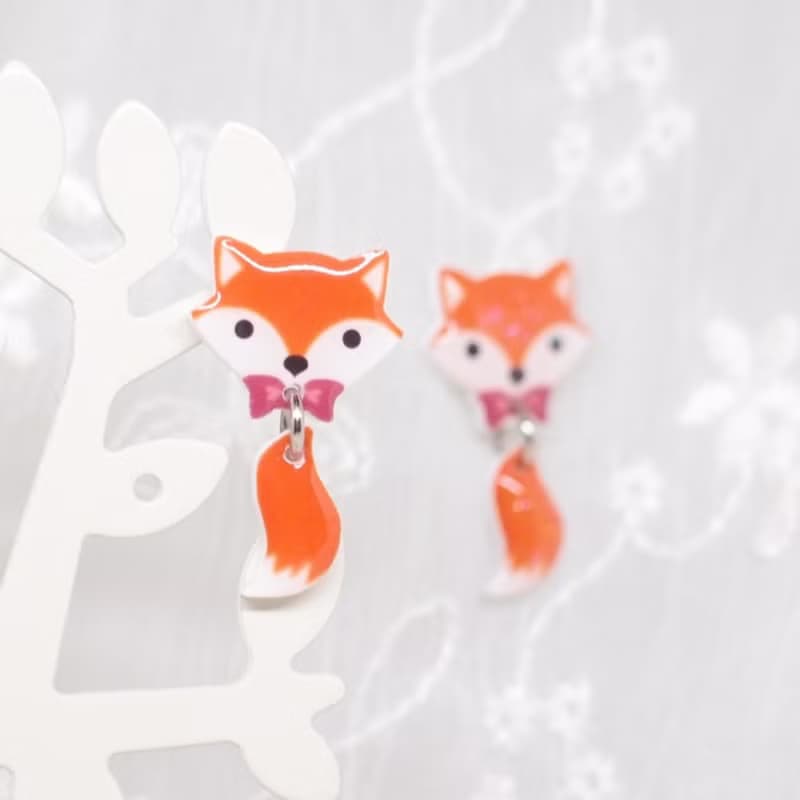 Fox Garden 手作 小狐狸耳環/耳針/耳釘/耳夾  聖誕禮物 交換禮物 生日禮物   **若無指定一律以透明耳夾出貨**