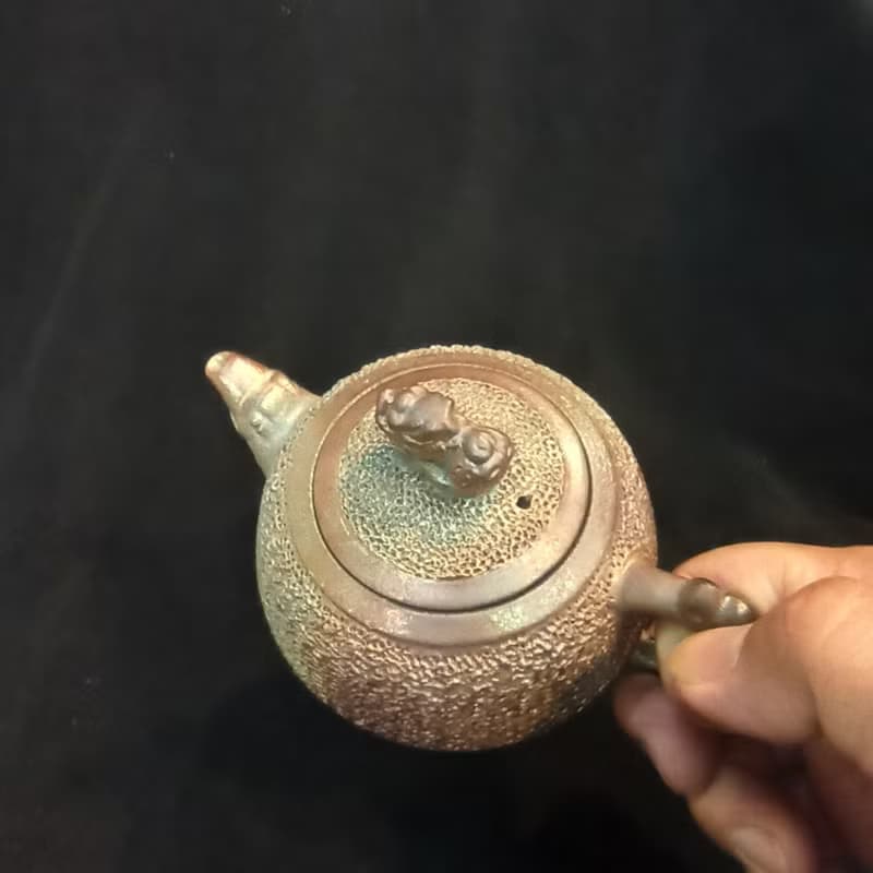鶯歌名家柴燒金銀彩手拉胚冰煙茶壺