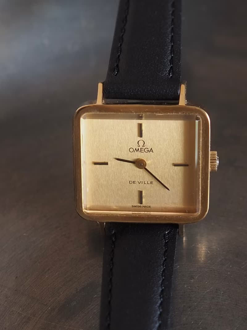OMEGA オメガ DE VILLE エメラルド ウォッチ 腕時計 ゴールド ブラック ヴィンテージ