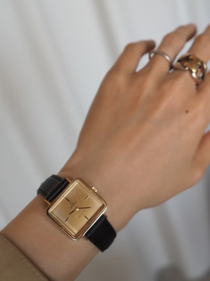 OMEGA オメガ DE VILLE エメラルド ウォッチ 腕時計 ゴールド ブラック ヴィンテージ