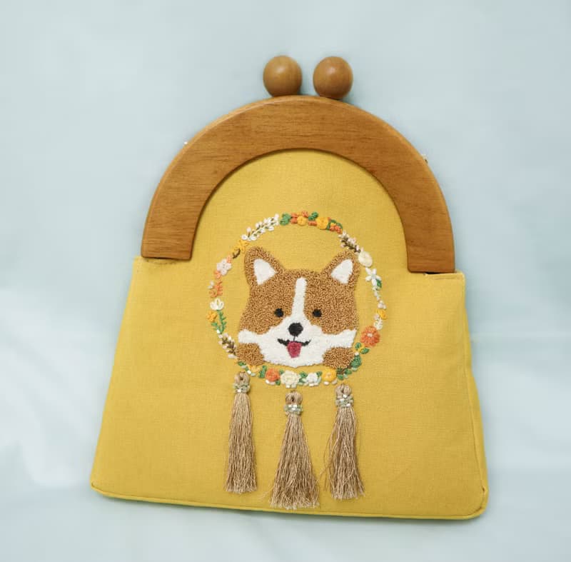 刺繡狗狗捕夢網口金包 | 柯基犬, 黃色