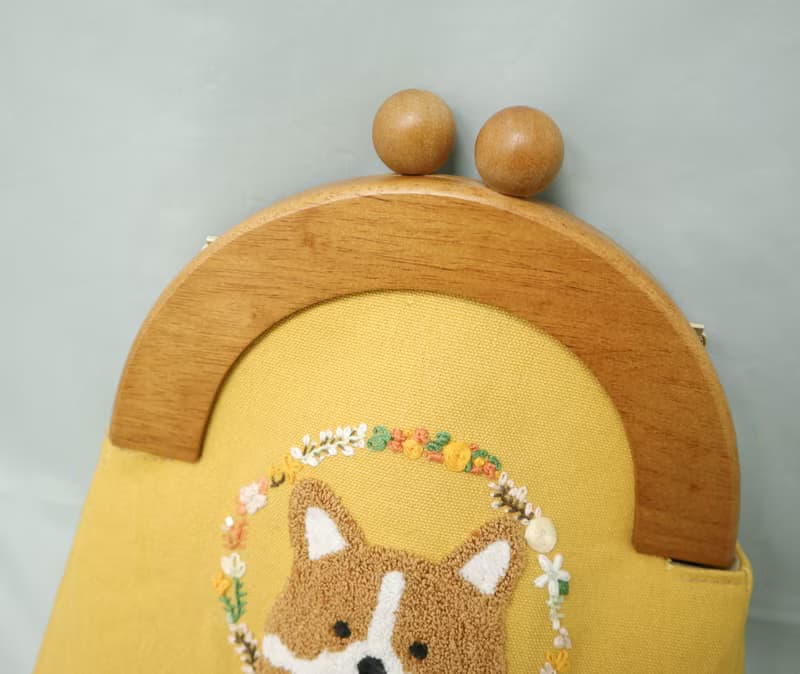 刺繡狗狗捕夢網口金包 | 柯基犬, 黃色