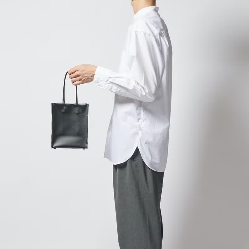 【shopper mini black】トートバッグ/紙袋/ラミネートキャンバス/持ち手レザー/シンプル/底鋲/自立