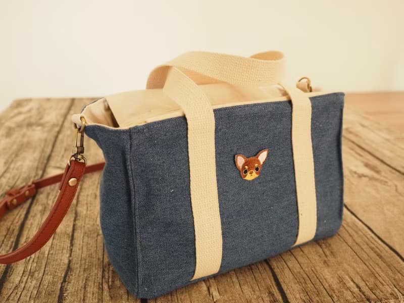 手工縫製托特側肩包帆布小手袋 牛仔布可愛芝娃娃刺繡 可拆調