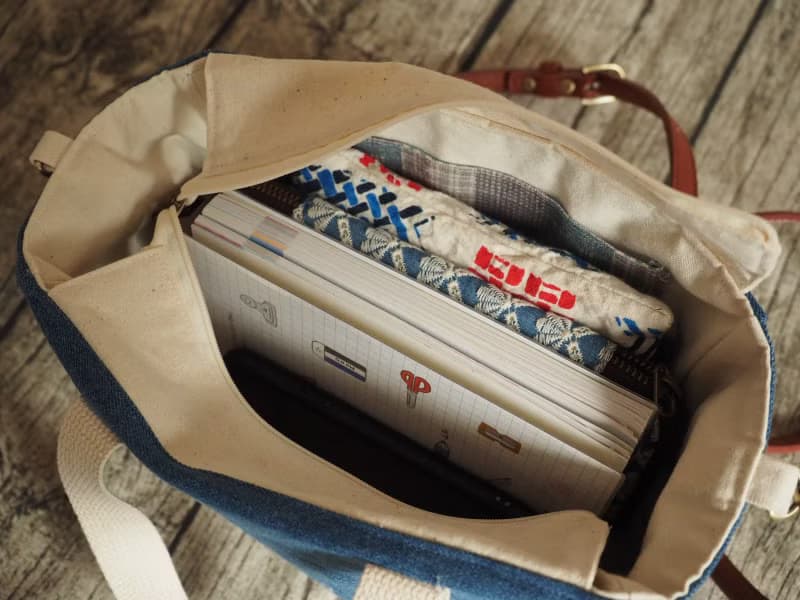 手工縫製托特側肩包帆布小手袋 牛仔布可愛芝娃娃刺繡 可拆調