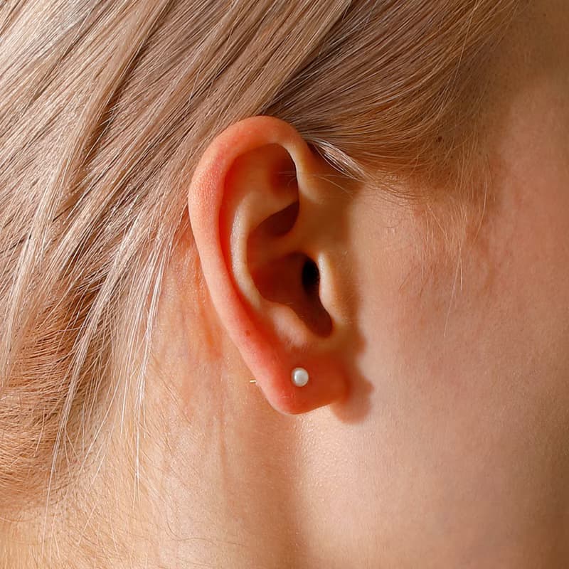asymmetry-pearl pierced earring GD　ニッケルフリーピアス　おしゃれなアシンメトリーデザイン 　パール　ゴールド
