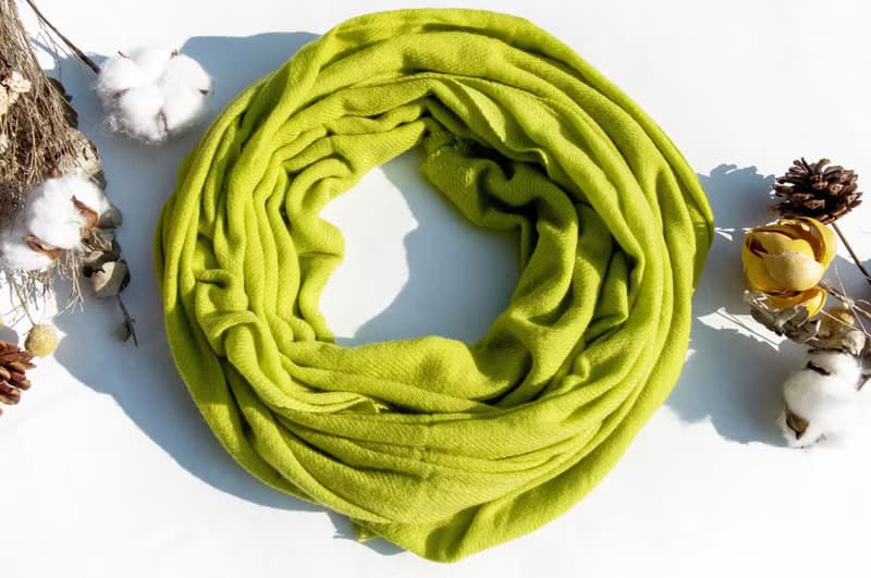 喀什米爾Cashmere/羊絨圍巾/純羊毛圍巾披巾/戒指絨披肩-蘋果綠色