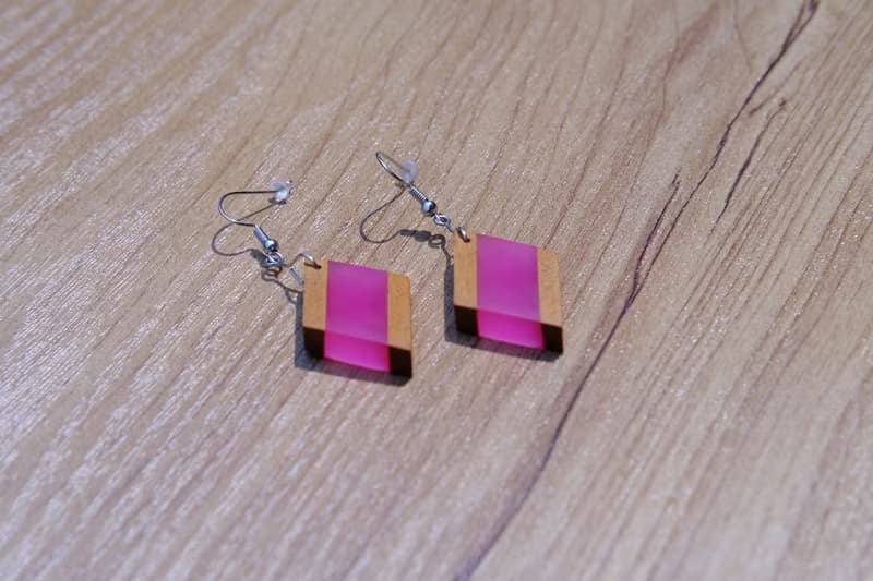 【菱形耳釘】木作工藝 / 木作飾品 / 耳釘 / 樹脂材質 / 女孩配件