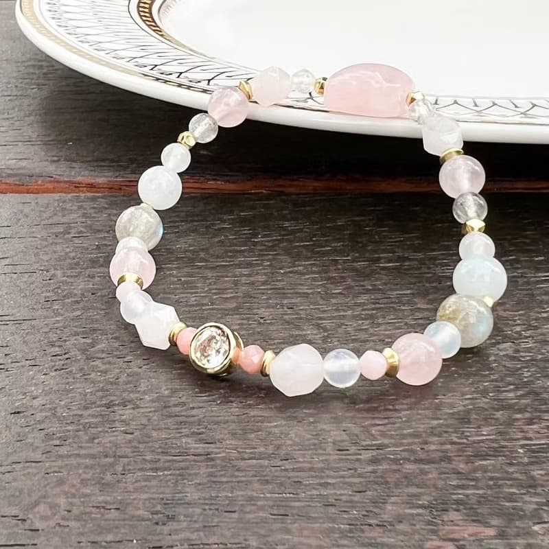 【貓女伯爵】貓咪頭粉水晶手鍊