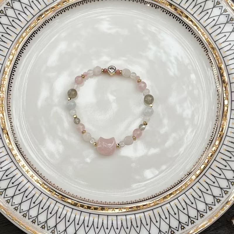 【貓女伯爵】貓咪頭粉水晶手鍊