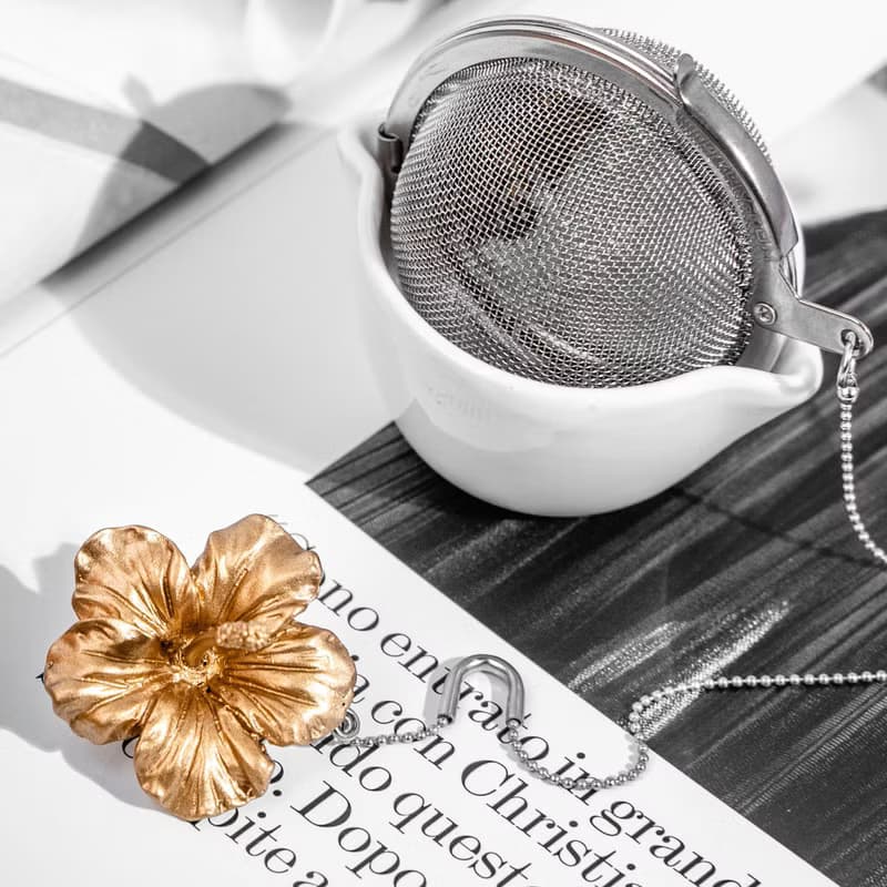 01LIV不銹鋼濾茶器 CHICHI濾茶球  金色花朵吊饰附瓷碗 原創設計