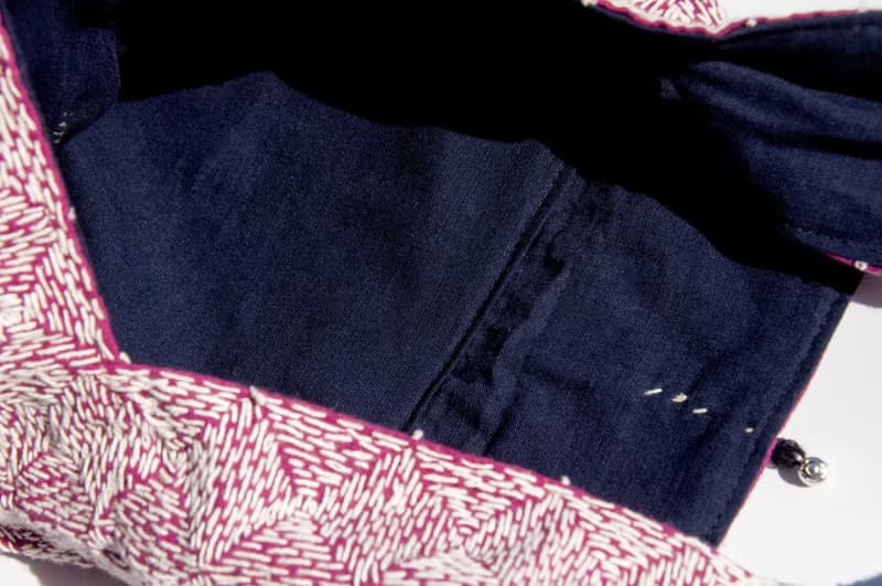 手縫純棉布側背包 刺繡斜背包 手工刺繡肩背包 手縫藍染包indigo