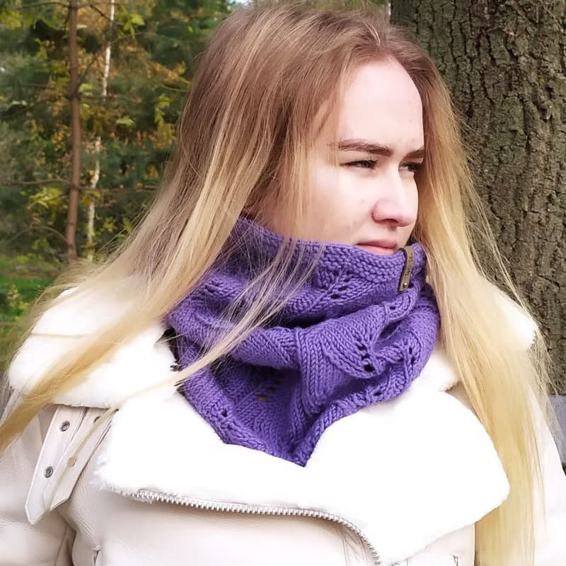 Womens knitted handmade neckwarmer
