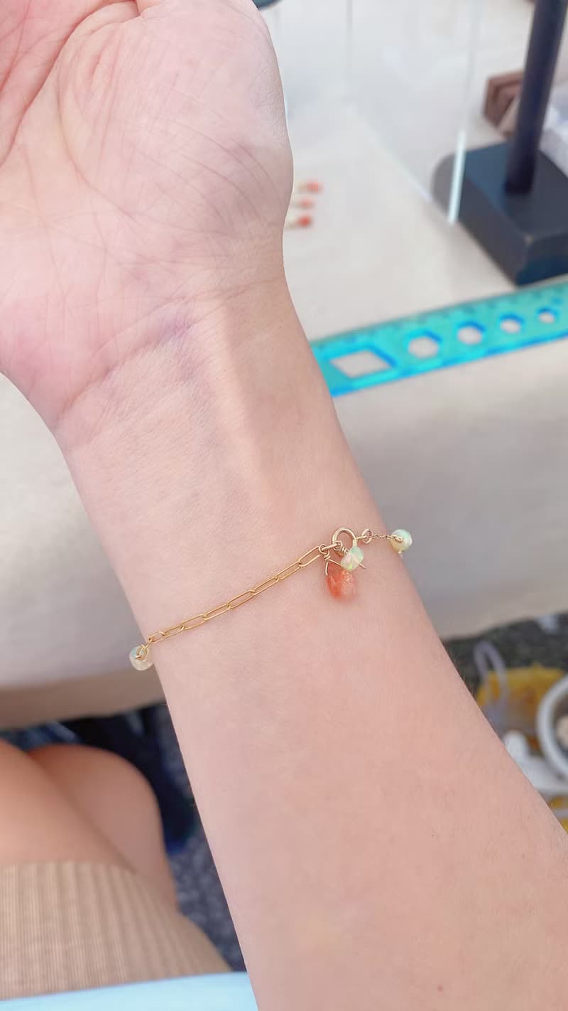 夏日暖陽歐泊太陽石手鍊
