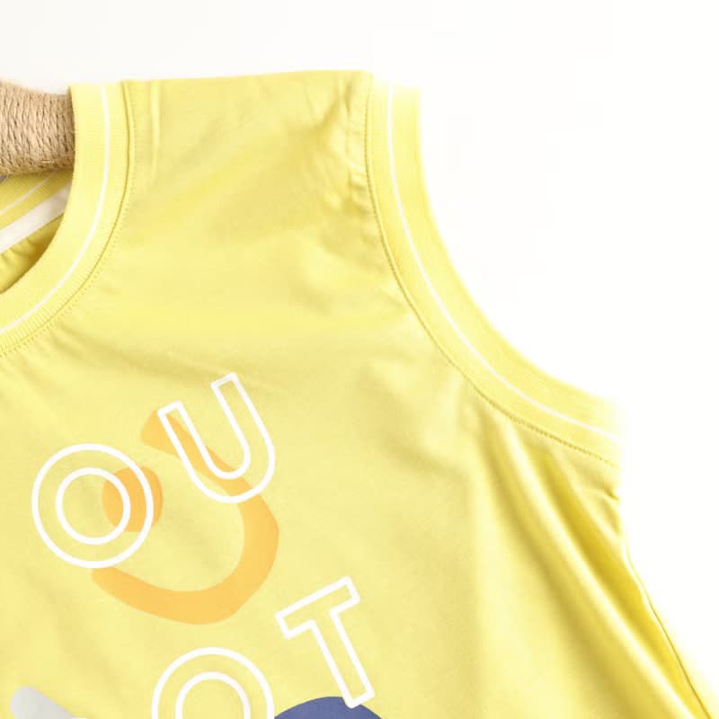 BIR 幾何字母背心 綠/白