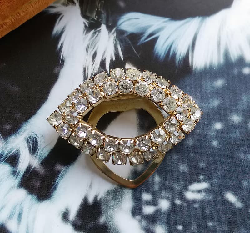 【西洋古董飾品】氣質 白鑽 馬眼單圈 圍巾夾 絲巾扣 絲巾夾