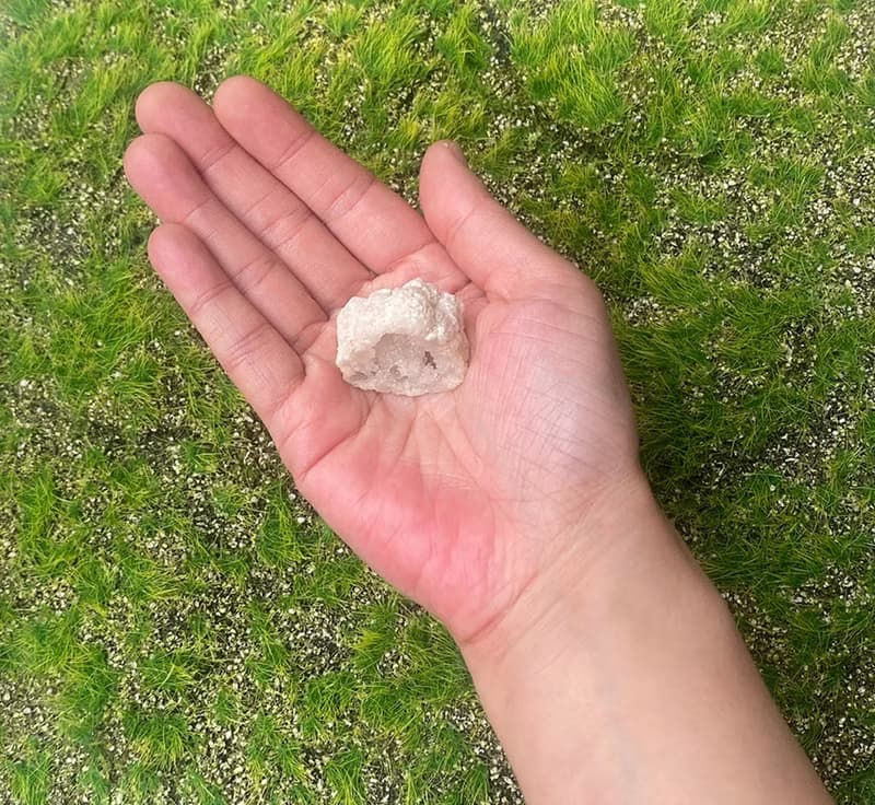 天然原礦可愛招財白晶洞 財運水晶 快速出貨 辦公室擺件 風水擺件