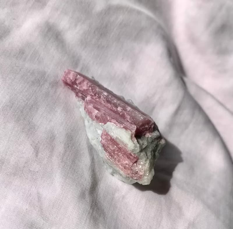 粉紅碧璽 型狀特別 閃亮 水晶簇 擺設 城堡 礦標 天然原石 水晶