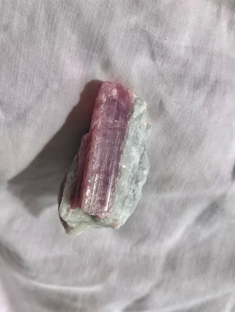 粉紅碧璽 型狀特別 閃亮 水晶簇 擺設 城堡 礦標 天然原石 水晶