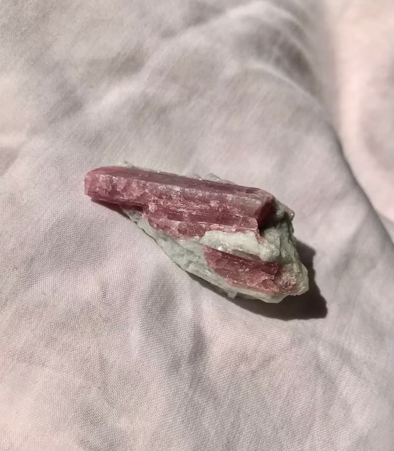 粉紅碧璽 型狀特別 閃亮 水晶簇 擺設 城堡 礦標 天然原石 水晶