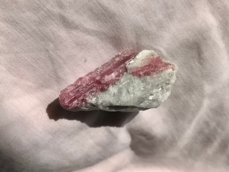 粉紅碧璽 型狀特別 閃亮 水晶簇 擺設 城堡 礦標 天然原石 水晶