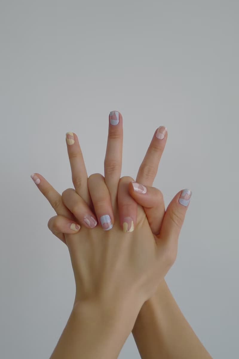 Muted RYB凝膠指甲貼