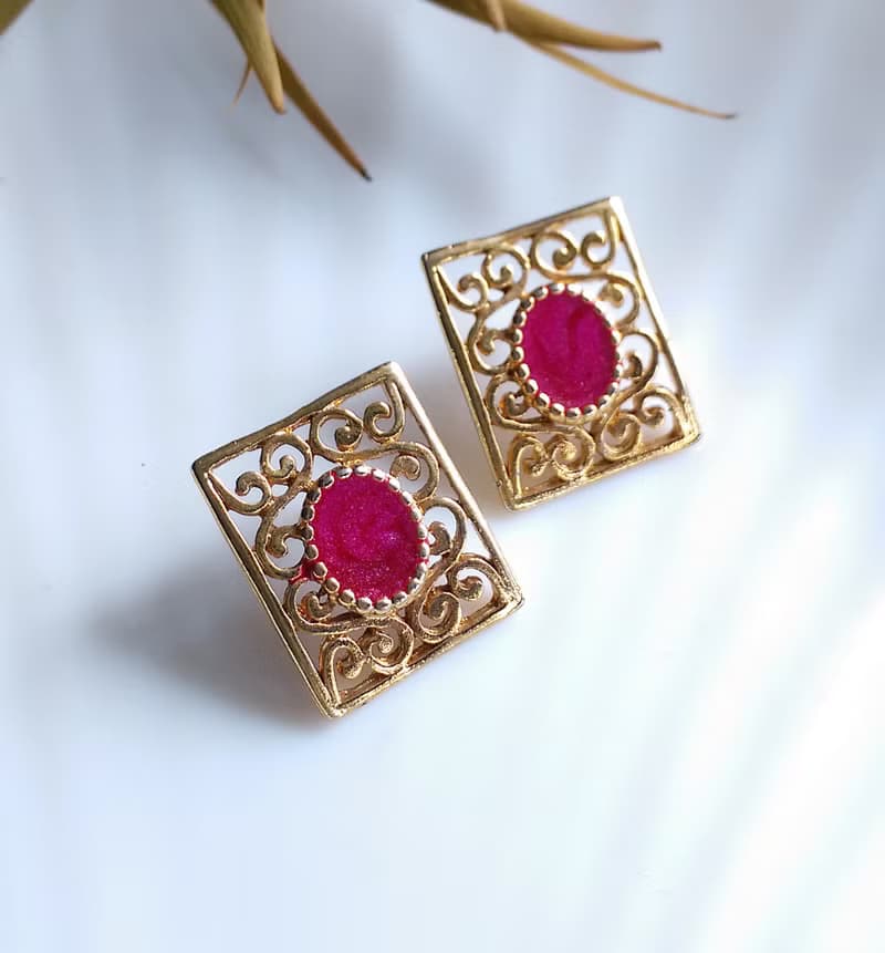 Vintage Jewelry 西洋古董飾品 金屬鍍金 簍空窗花 針式耳環